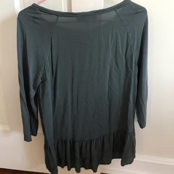 Ann Taylor Loft Top - Picture 2 of 4